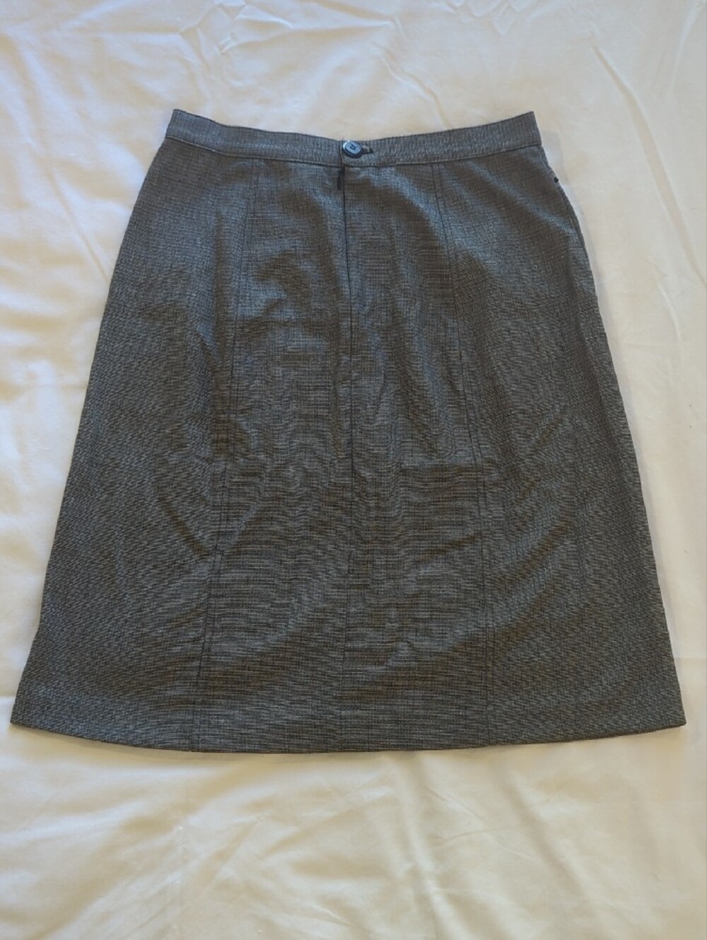 Classic Gray Plaid Pencil Skirt - Women - Picture 3 of 5